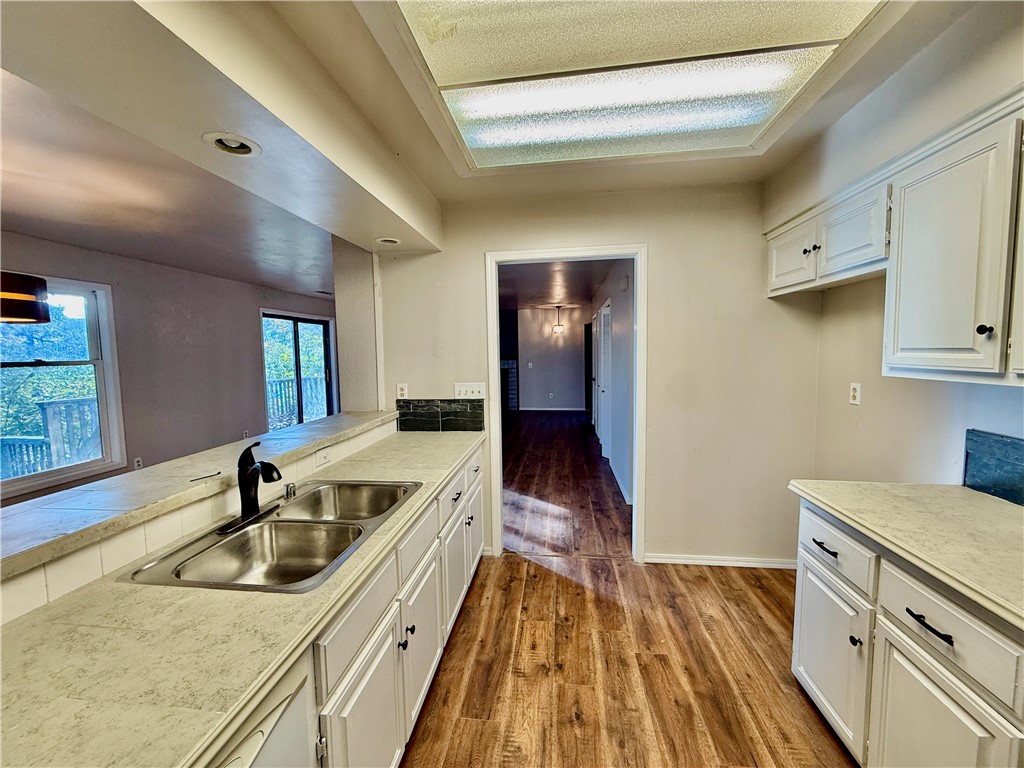 Shakespeare Courts Bvv - Residential Lease