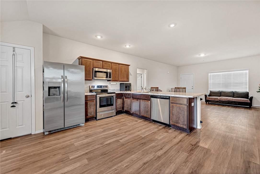 Walnut Hill Sub Ph Ii Pea Ridge - Residential