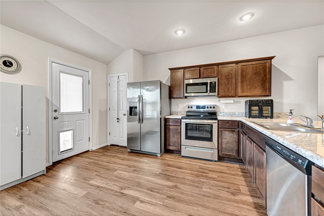 Walnut Hill Sub Ph Ii Pea Ridge - Residential