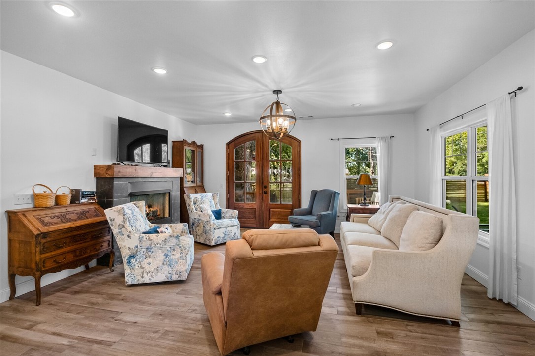 01-20-30-PEA RIDGE - Residential