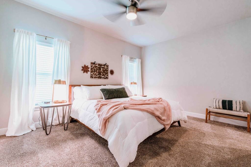 5TH N DICKSON TOWNHOUSES HPR-BENTONVILLE - Residential Lease