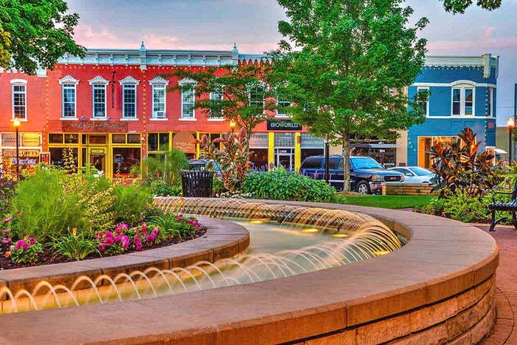 5TH N DICKSON TOWNHOUSES HPR-BENTONVILLE - Residential Lease