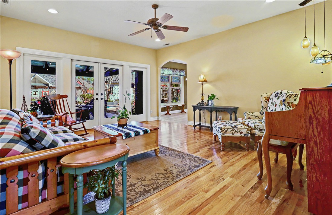 Highland Knolls - Residential