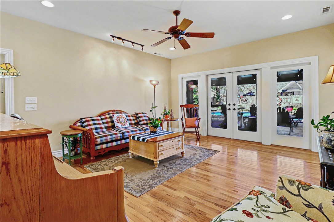 Highland Knolls - Residential