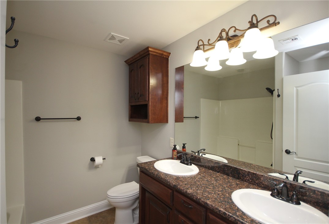 LYNDAL HEIGHTS PH 5-BENTONVILLE - Residential