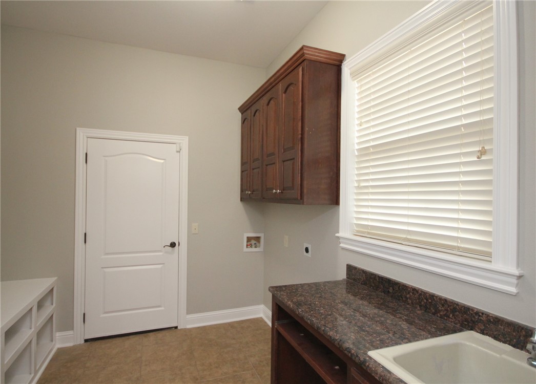 LYNDAL HEIGHTS PH 5-BENTONVILLE - Residential