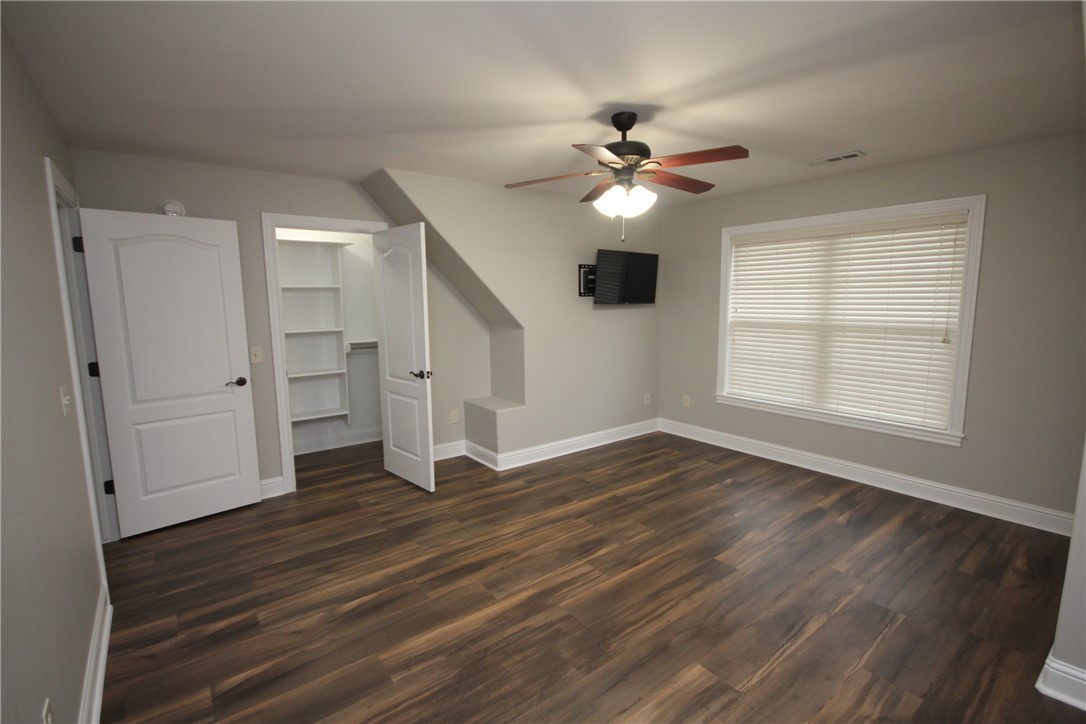 LYNDAL HEIGHTS PH 5-BENTONVILLE - Residential