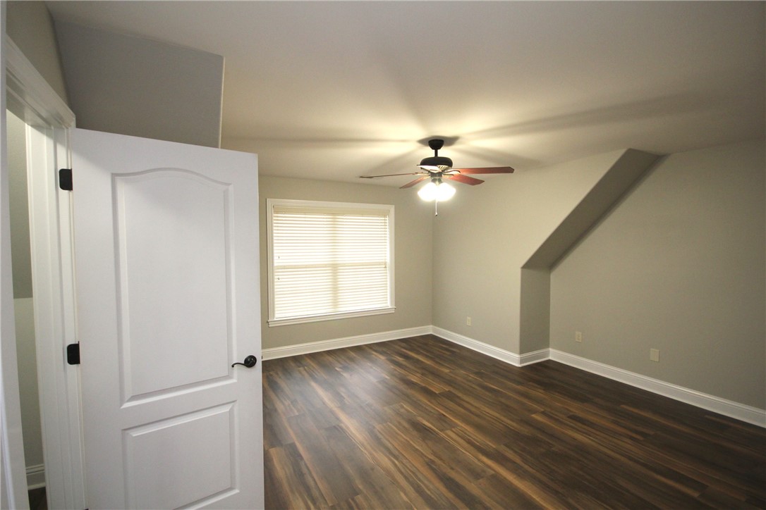 LYNDAL HEIGHTS PH 5-BENTONVILLE - Residential