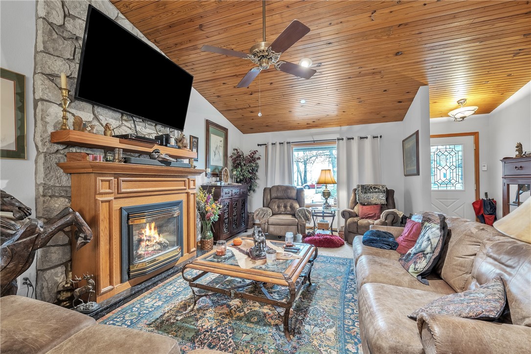 Unit 8 Holiday Island - Residential