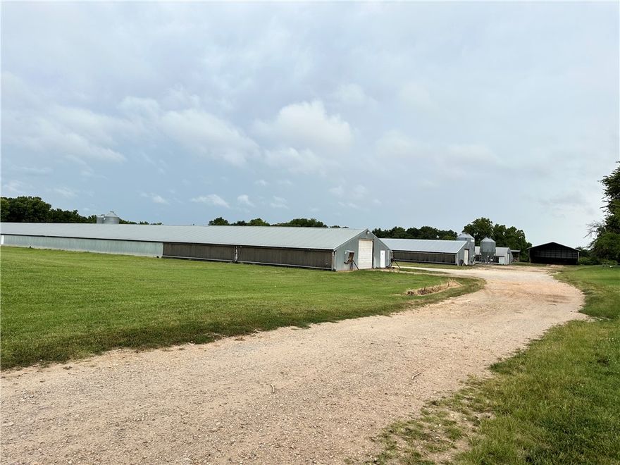 Nice 5-house broiler farm for sale in Gentry - one of the few broiler operations currently available in Benton County. Great starter farm, currently operating with a George's big bird premium contract averaging 5 flocks per year.