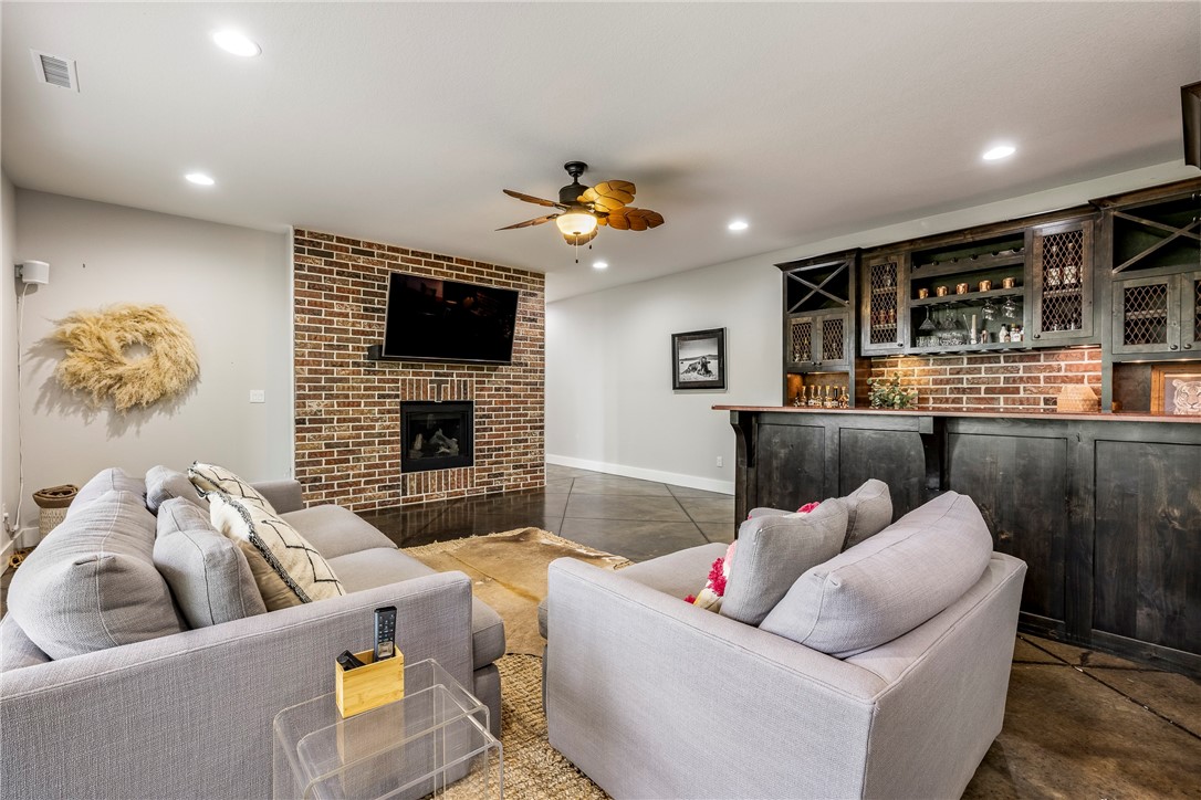 Mountain Lake Estates - Residential