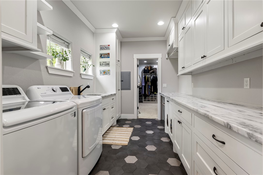 Mountain Lake Estates - Residential