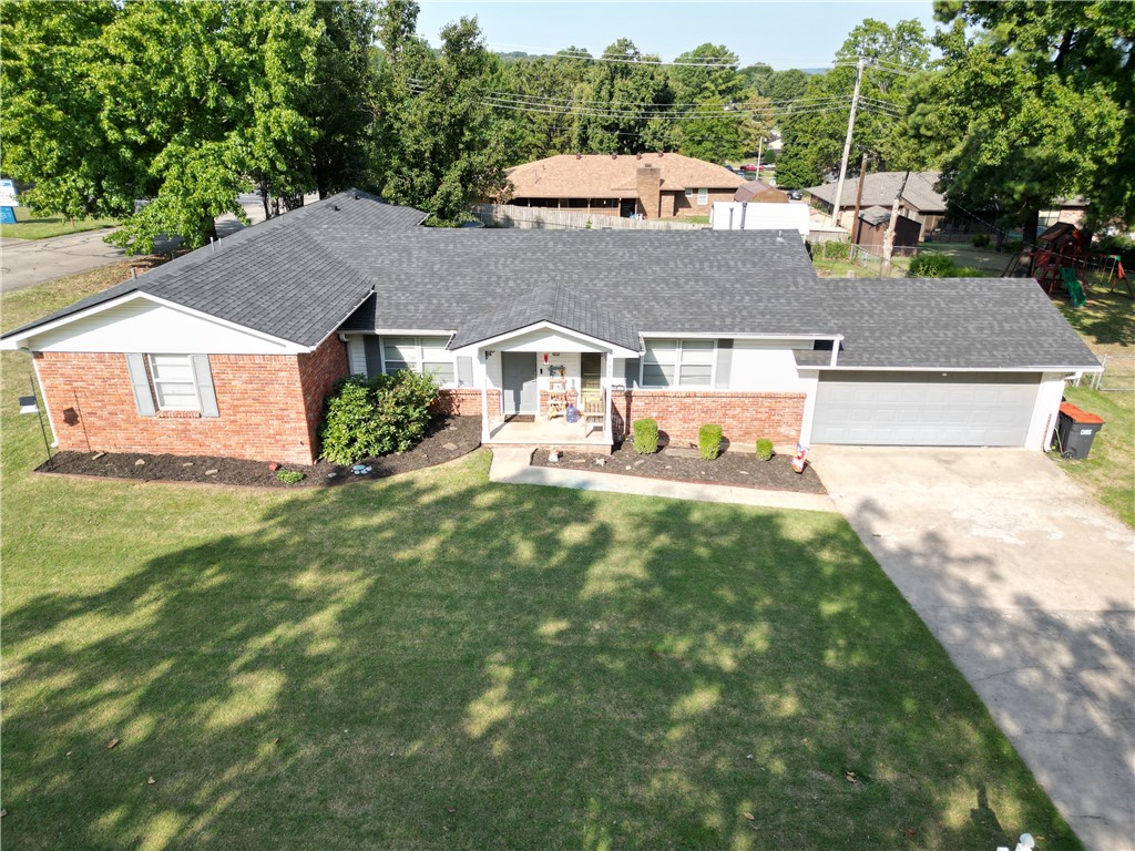 Discover this beautifully updated 3-bedroom, 2-bath brick home, ideally situated on a generous corner lot in a quiet, convenient neighborhood, just minutes from local schools and grocery stores.
Step inside to find a bright, open floor plan featuring a fully remodeled eat-in kitchen with stainless steel appliances, a newly added pantry, and wood-laminate flooring throughout. The space is enhanced by energy-efficient LED lighting and fresh knock-down texture with modern paint tones.
Both bathrooms have been completely renovated, and the home includes stylish updates like French doors and colonial-style interior doors. Enjoy outdoor living with a cozy covered front porch and a spacious back porch that opens to a beautiful fenced backyard, complete with a new double gate, perfect for families, pets, or weekend gatherings.
Whether you're a first-time buyer or looking for a move-in-ready home with room to grow, this property checks all the boxes!