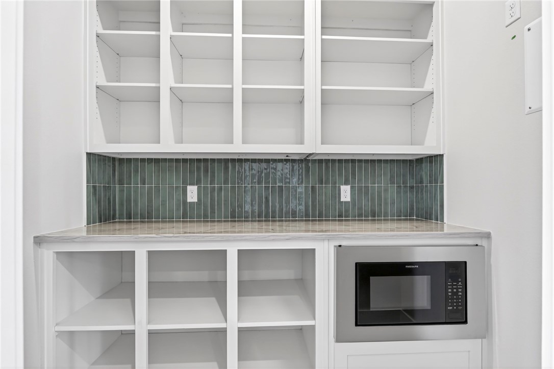 Wells Lake Cottages At Chaffee Crossing - Residential