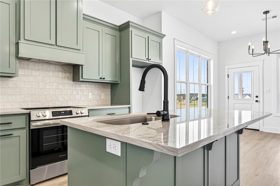 Wells Lake Cottages At Chaffee Crossing - Residential