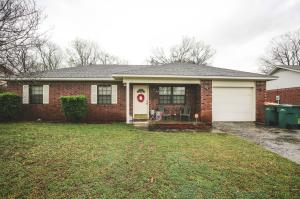 BEAUTIFUL, CENTRALLY LOCATED HOME. This 3 bedroom, 2 bath home, is ready for your family and features a nice backyard with plenty of room to play.