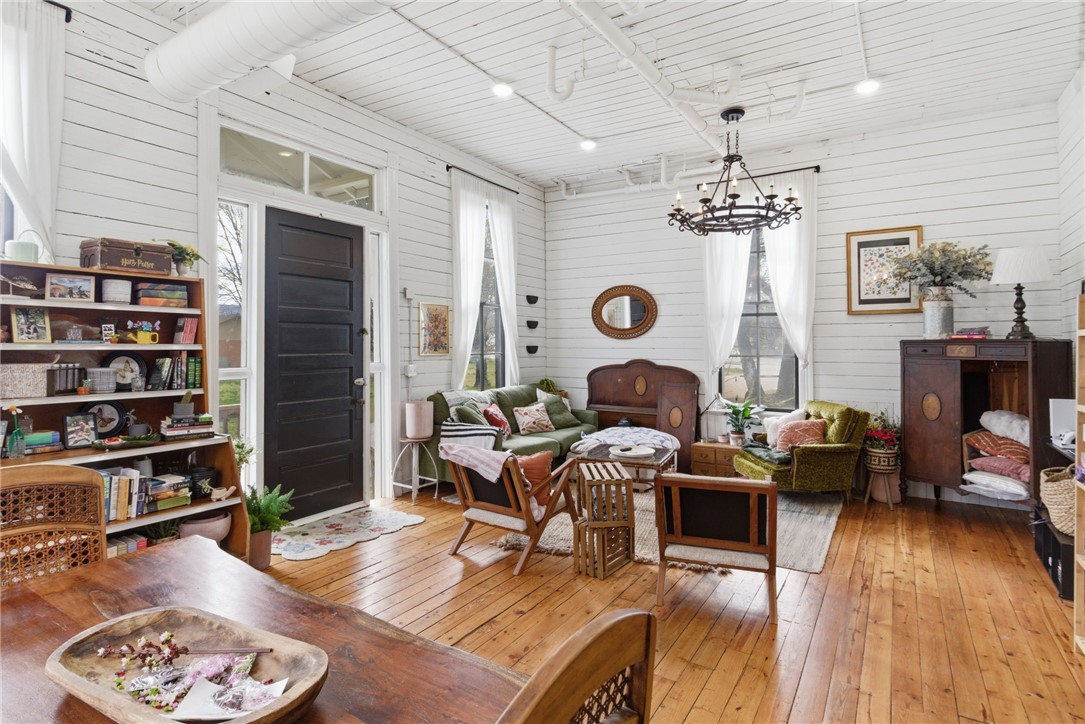 Farmington Original - Residential