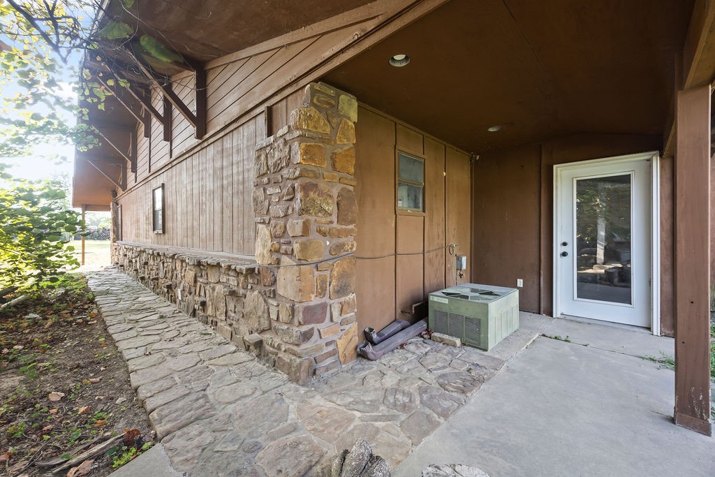 Gentry Orig Gentry - Commercial Lease