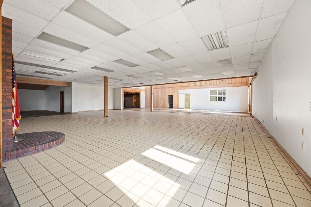 Gentry Orig Gentry - Commercial Lease