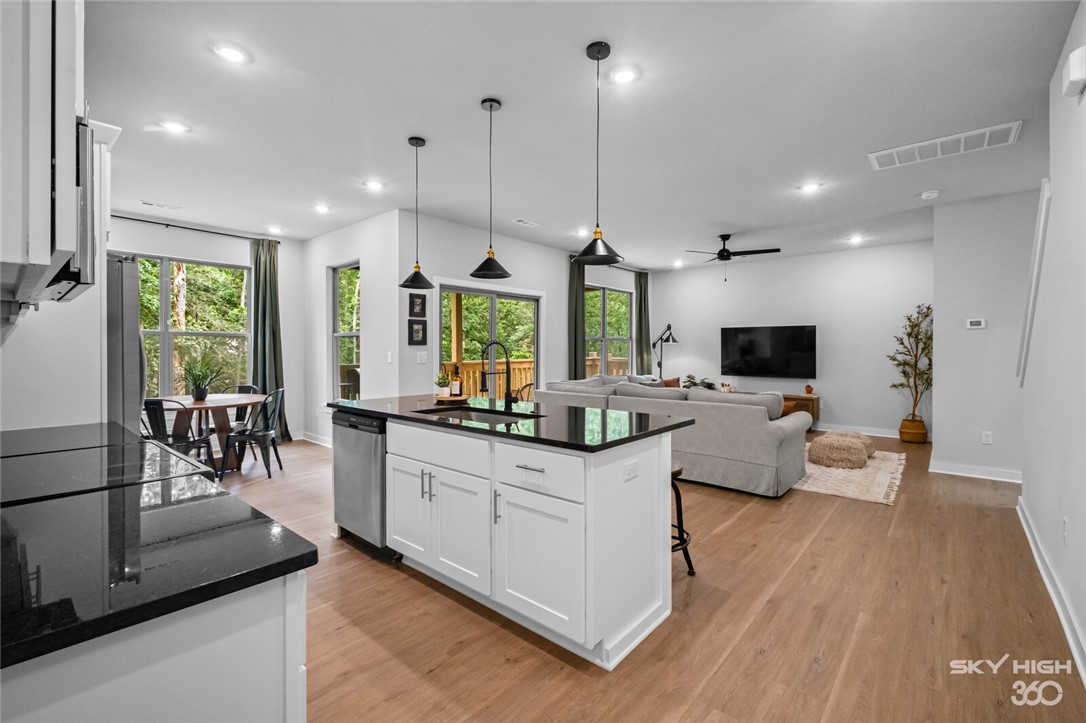 Rugby Sub Bvv - Residential Lease