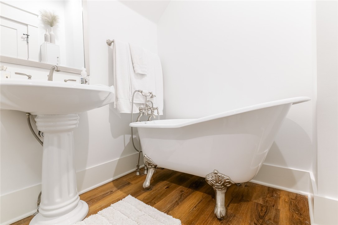 Spring Street Cottages HPR - Residential