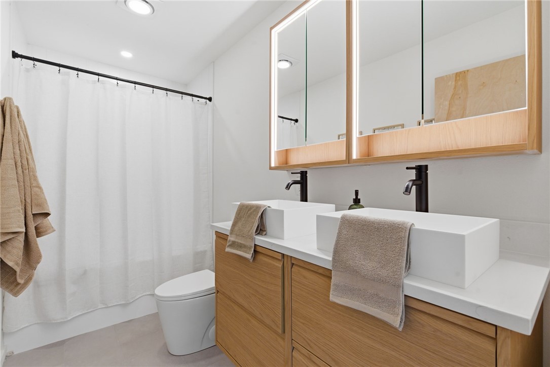 W A BURK'S ADD-BENTONVILLE - Residential