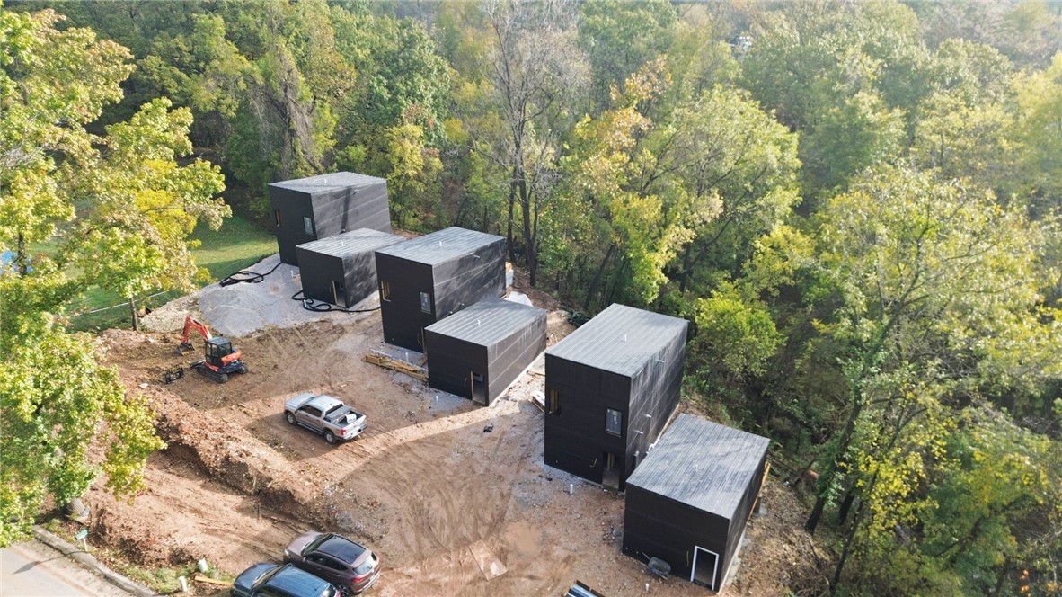 W A BURK'S ADD-BENTONVILLE - Residential