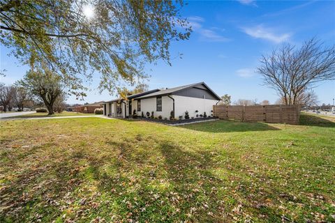 1822 Daisy Circle Lowell AR 72745