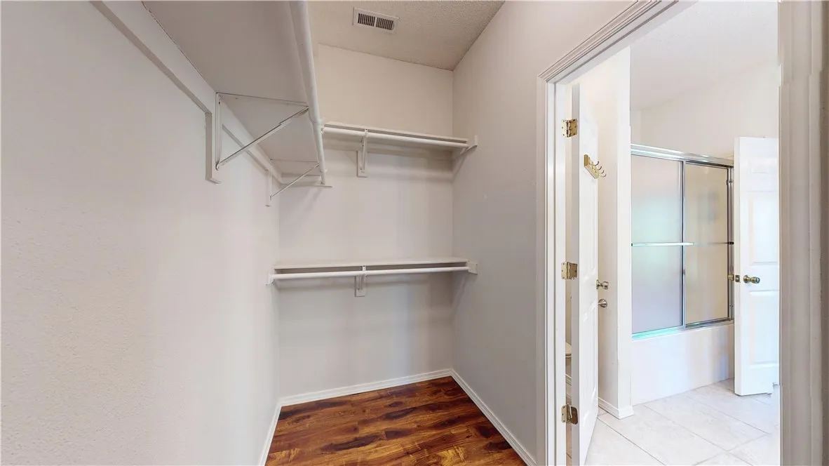 Bella Vista, Arkansas 72715, United States, 3 Bedrooms Bedrooms, ,2 BathroomsBathrooms,Residential,Pending,182727