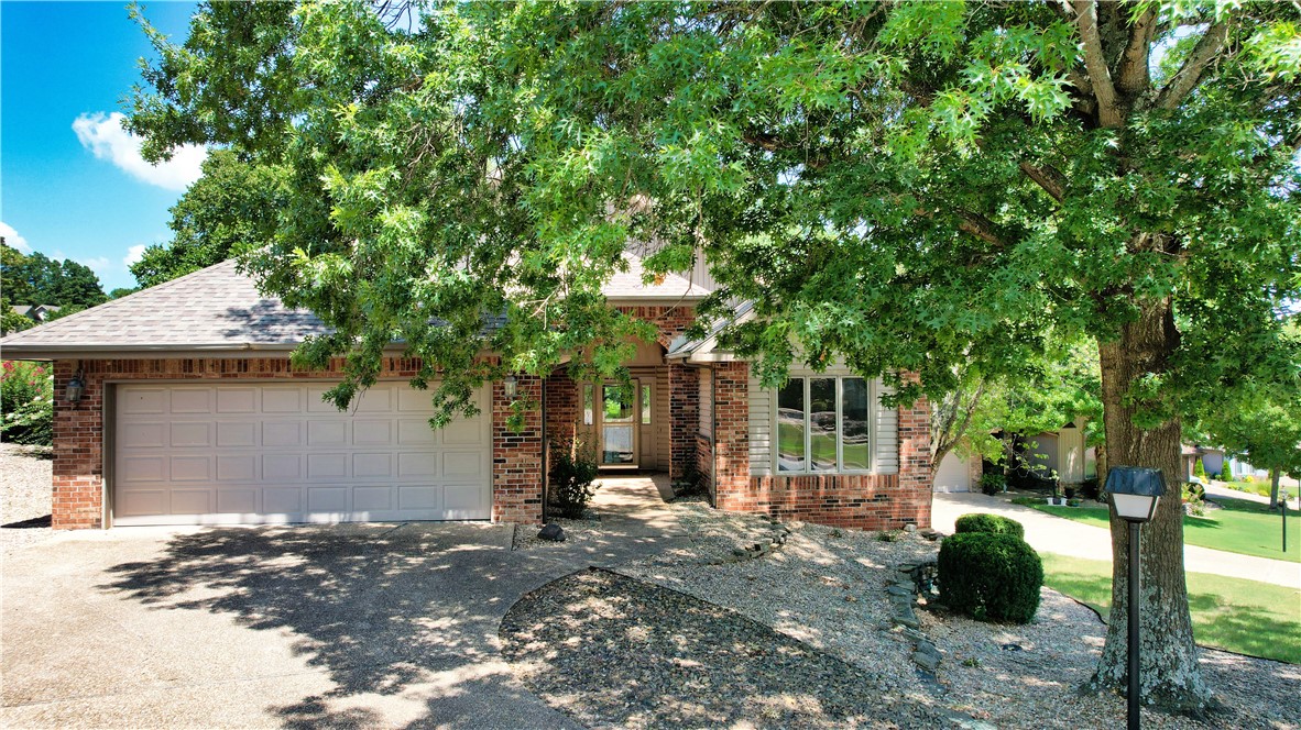 The location can't be beat on this townhome on the 7th green of Bella Vista Country Club Golf Course. This detached 3BR/2BA townhome offers unbeatable access to outdoor recreation. It's near Bella Vista biking trails, easy access to the Bella Vista Golf practice center, walk to the stunning Tanyard Creek Nature Trail and waterfall, or enjoy nearby Lake Windsor and Lake Avalon. It's a short drive to the Bella Vista Country Club and restaurant, minutes from Highway 71 close to shopping, dining, and all that Bella Vista has to offerāincluding its renowned biking trails. Enjoy your large living area to entertain guests and a spacious composite-built deck to relax and enjoy your favorite drink. Featuring a 2-car garage, this affordable townhome is perfect as a full-time residence, weekend retreat, or investment opportunity. Whether you're looking to enjoy a round of golf, take a scenic bike ride or hike, or simply unwind in a picturesque setting, this property has it all. Come for the location, stay for the lifestyle!