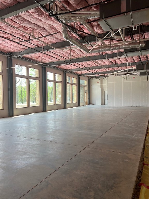 Fayetteville Outlots - Commercial Lease