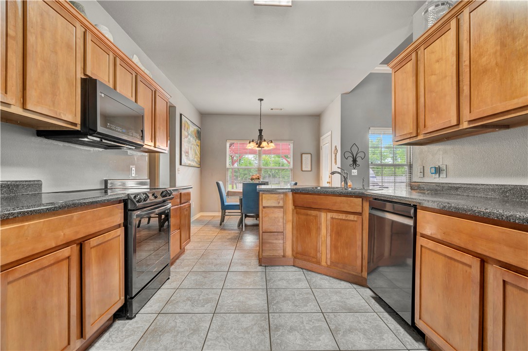 Elkins Outlots - Residential