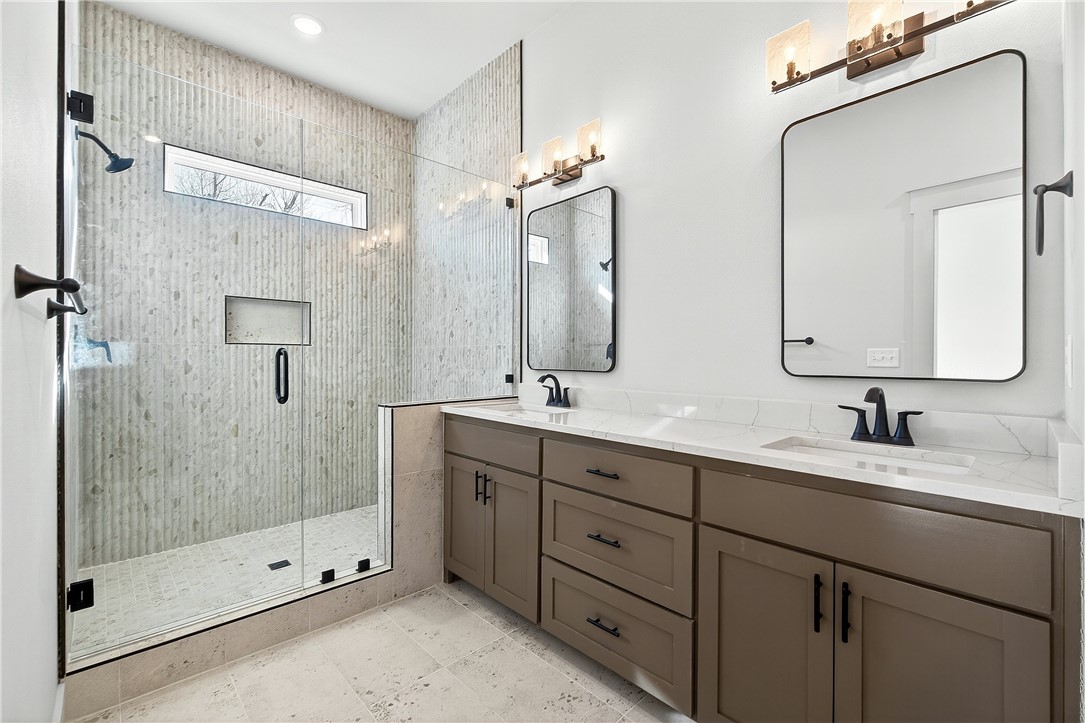 Seminole Park Sub Rogers - Residential