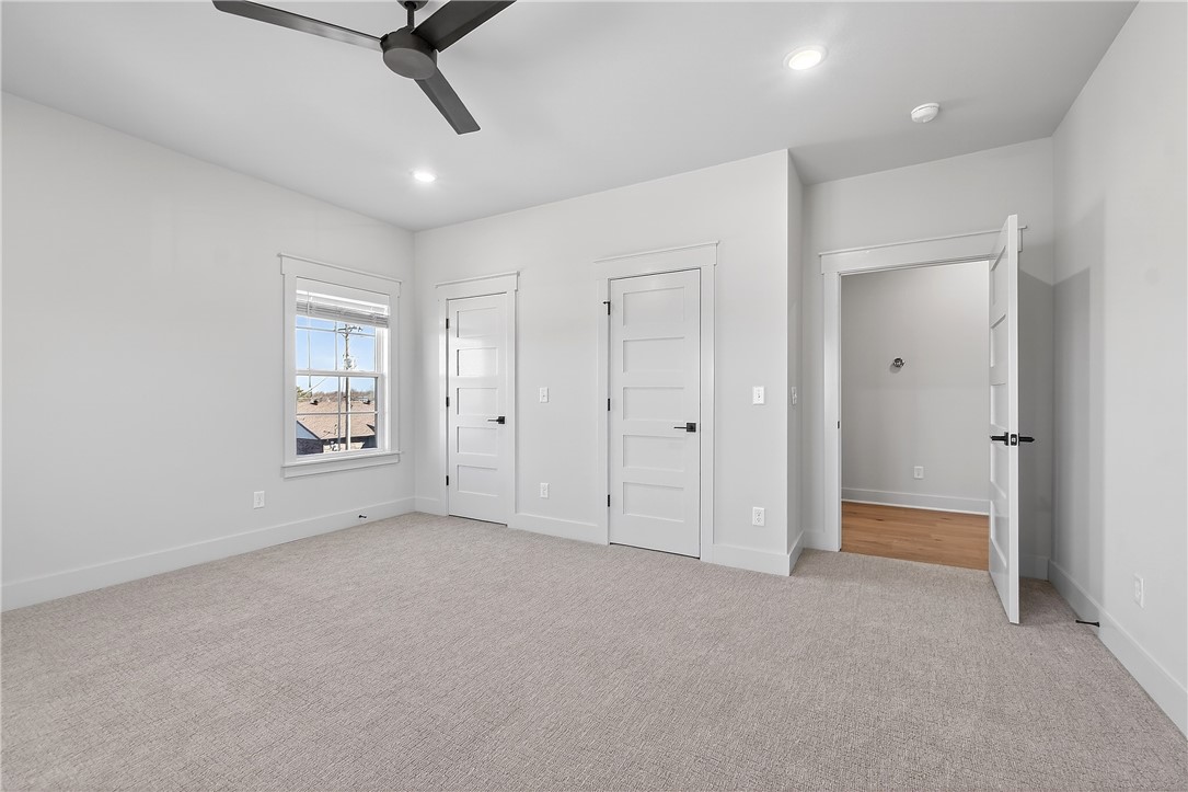 Seminole Park Sub Rogers - Residential