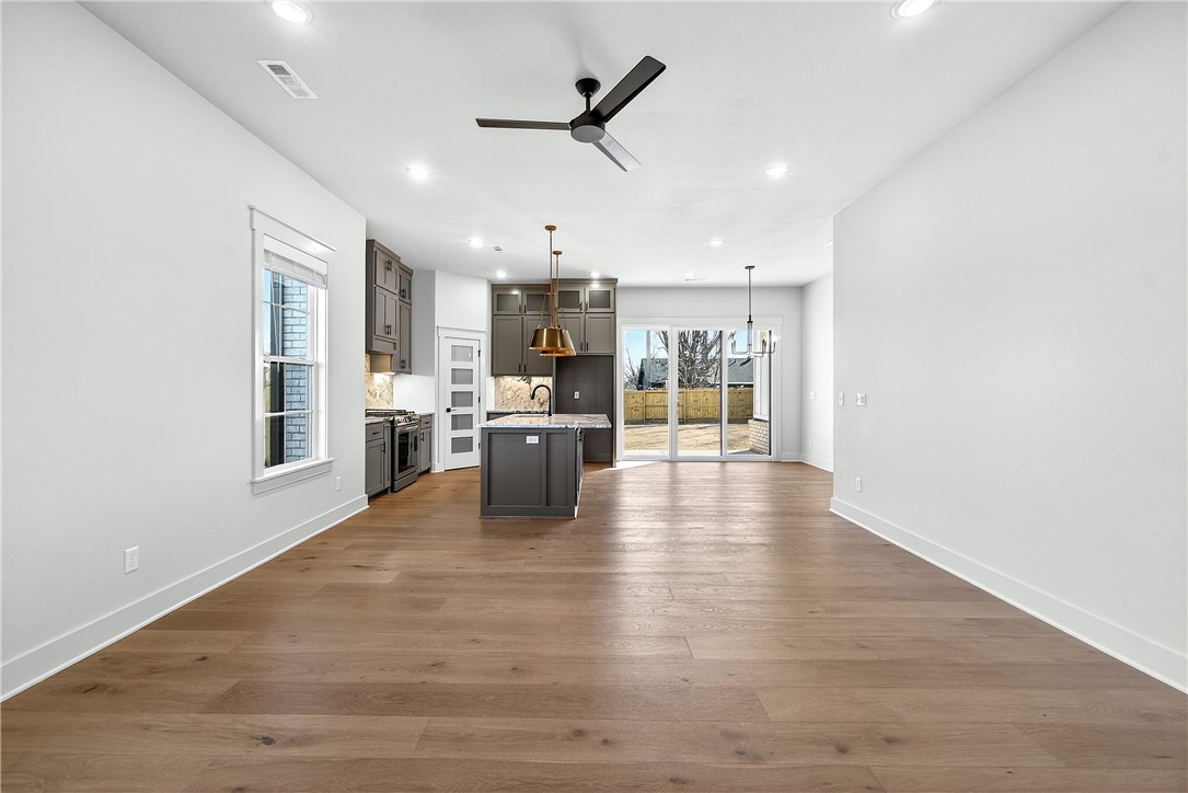 Seminole Park Sub Rogers - Residential