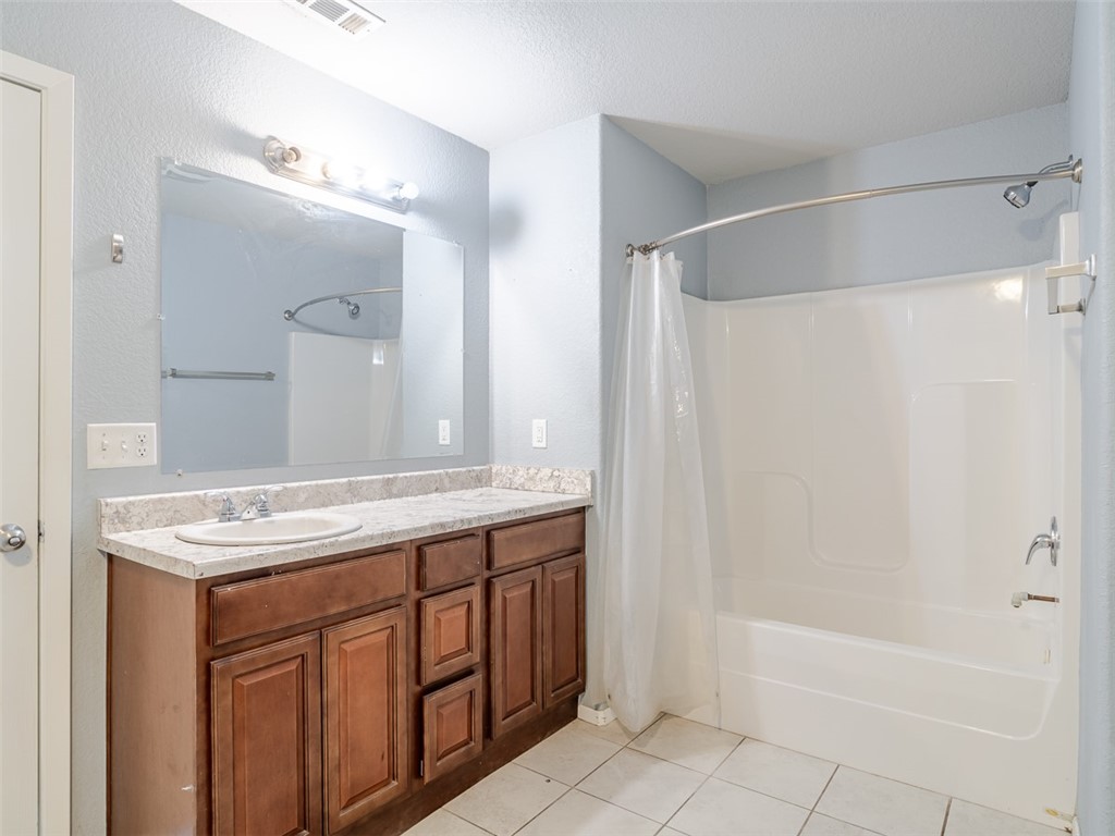 Kerelaw Castle Bentonville - Residential Lease