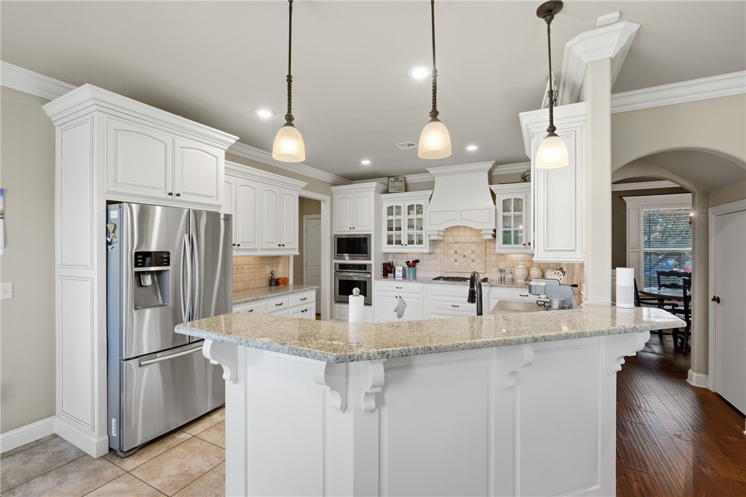 Lexington Sub Rogers - Residential