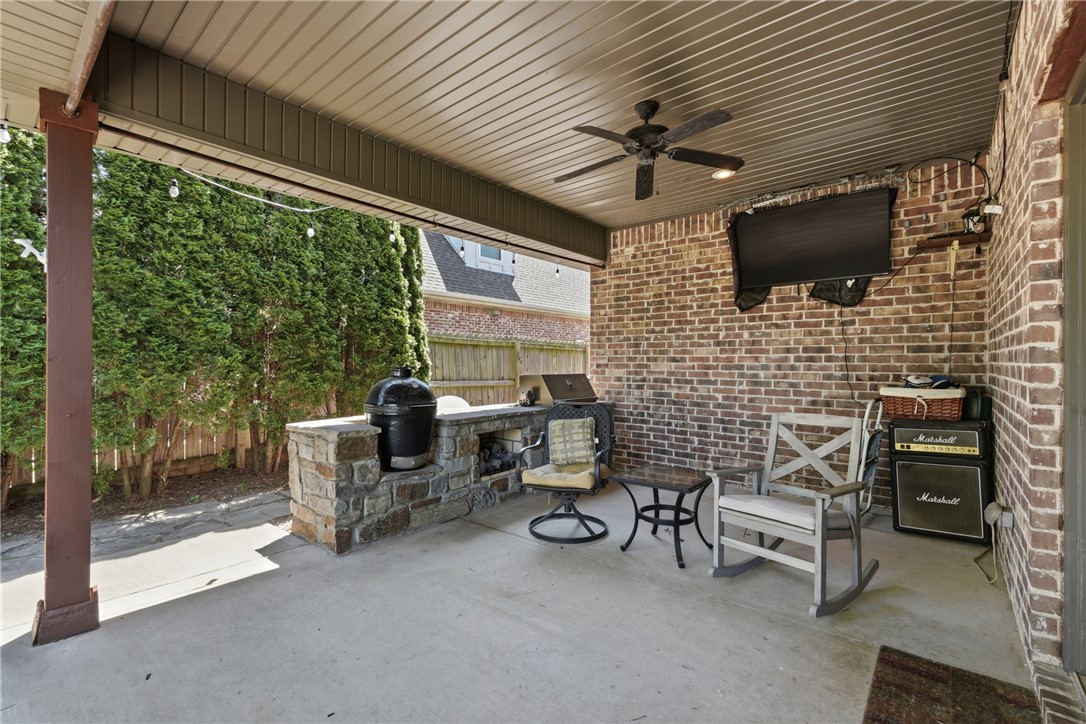 Lexington Sub Rogers - Residential