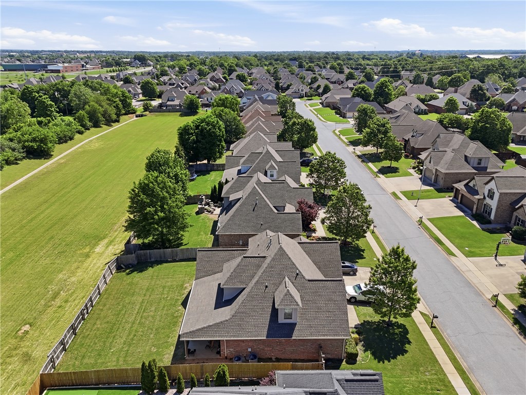Lexington Sub Rogers - Residential