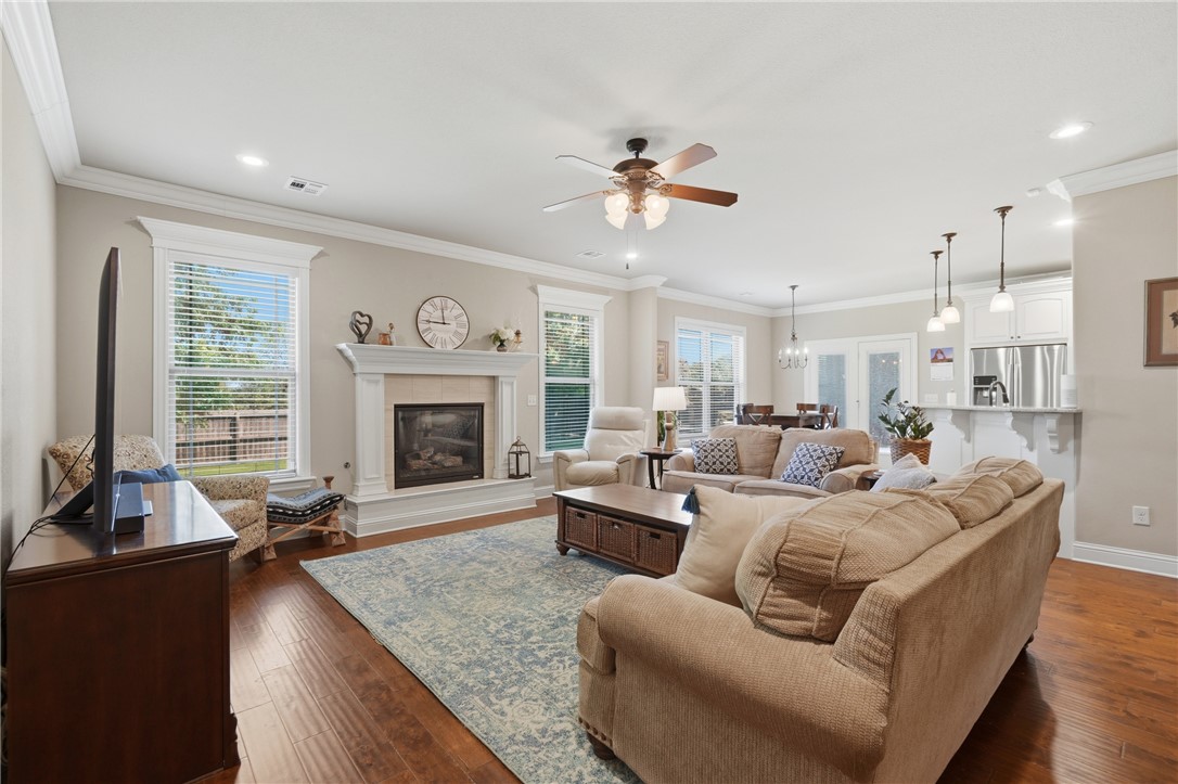 Lexington Sub Rogers - Residential