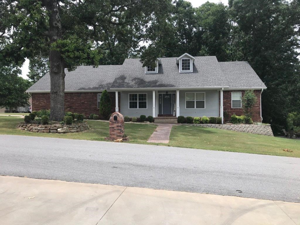 Great home in a great area not far from Beaver Lake. Completely updated inside with new hot water heater and furnace.