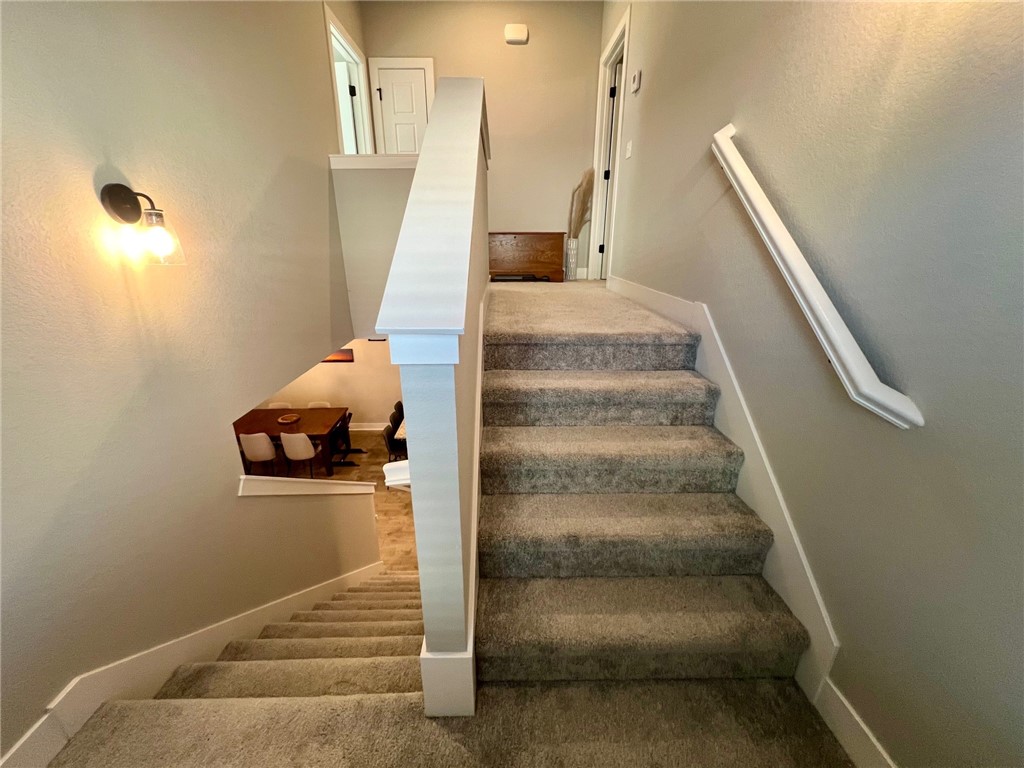 Grove Ph Iii, The Rogers - Residential Lease