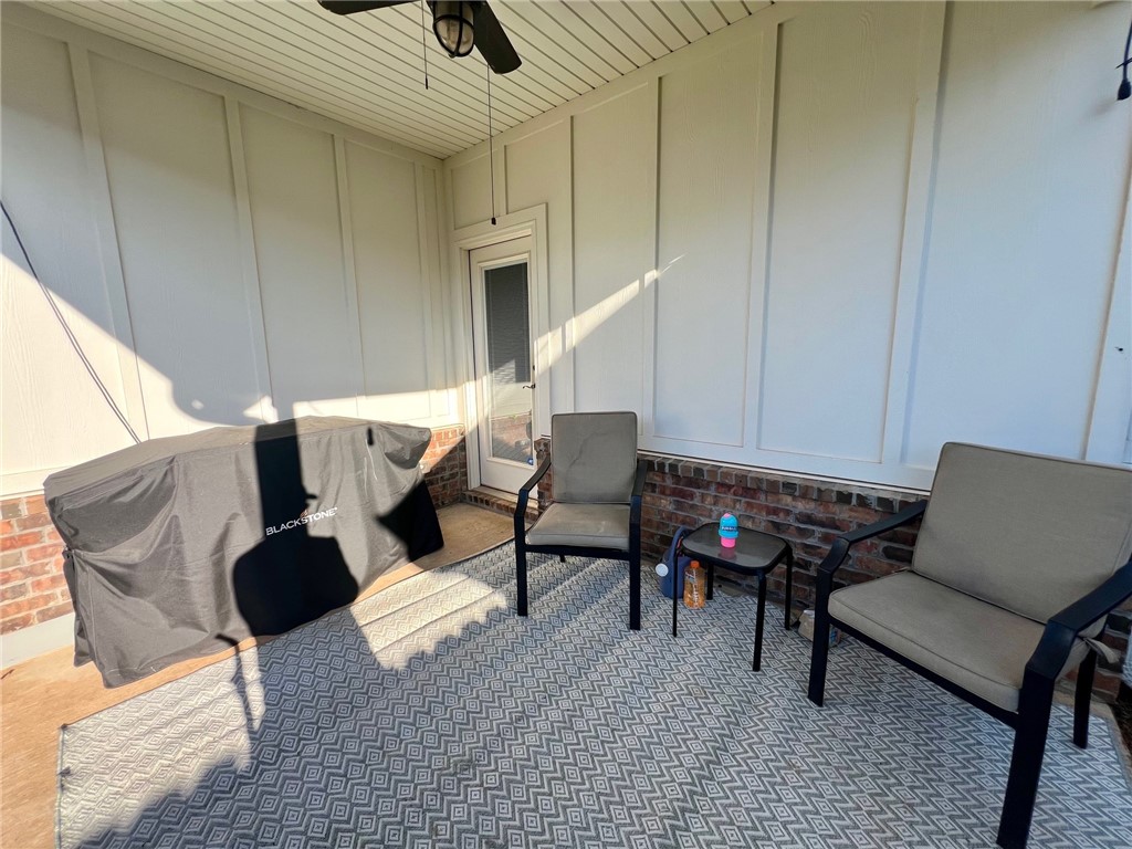 Grove Ph Iii, The Rogers - Residential Lease