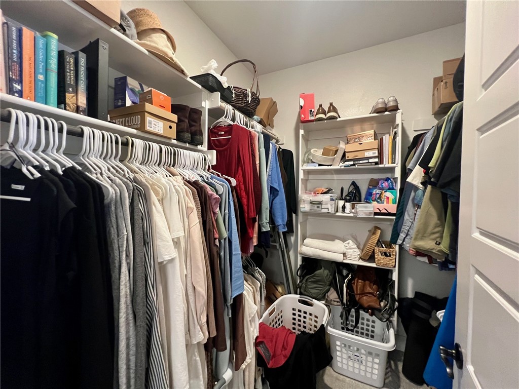 Grove Ph Iii, The Rogers - Residential Lease