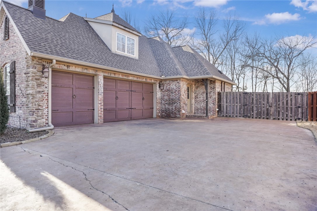 Bordeaux Sub Rogers - Residential