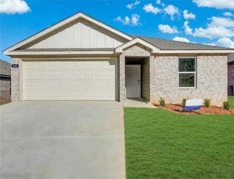 Photo of 606 SW Benton Avenue, Gravette, AR 72736 (MLS # 1357318)