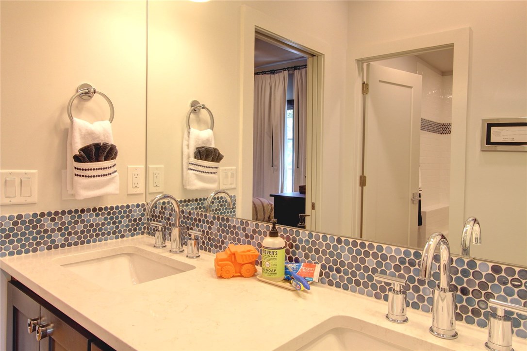 Hotz Sub Ext #1 - Residential