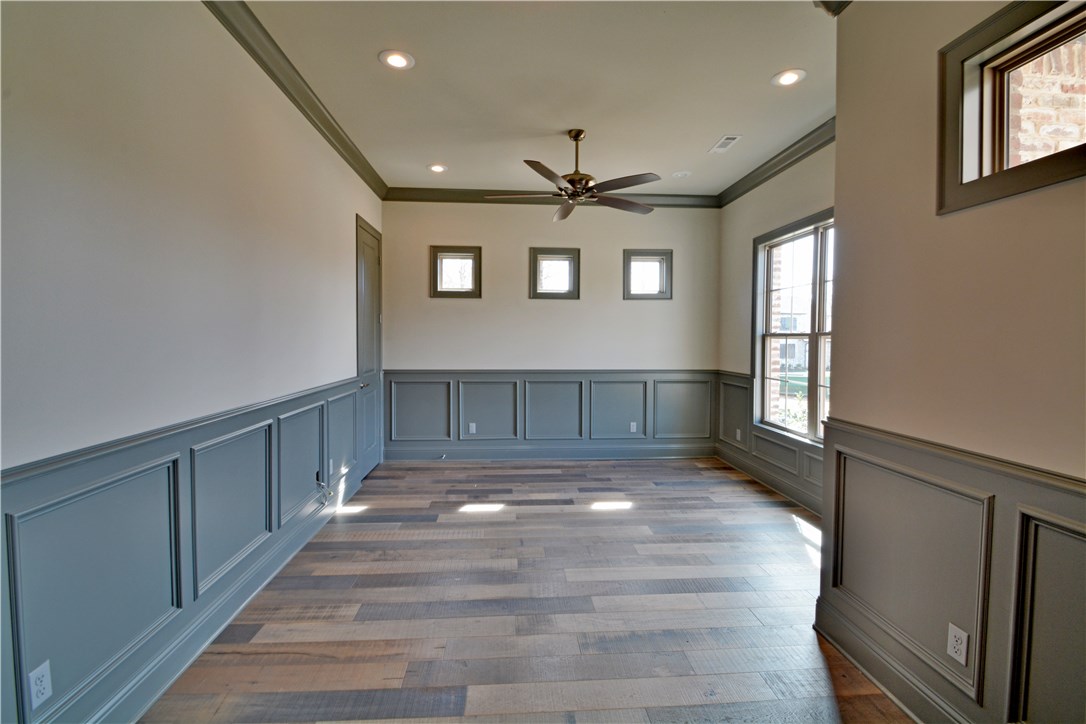 Oak Tree - Residential