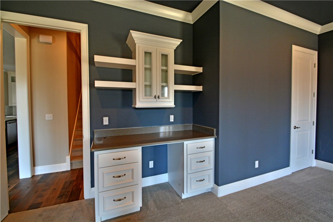 Oak Tree - Residential