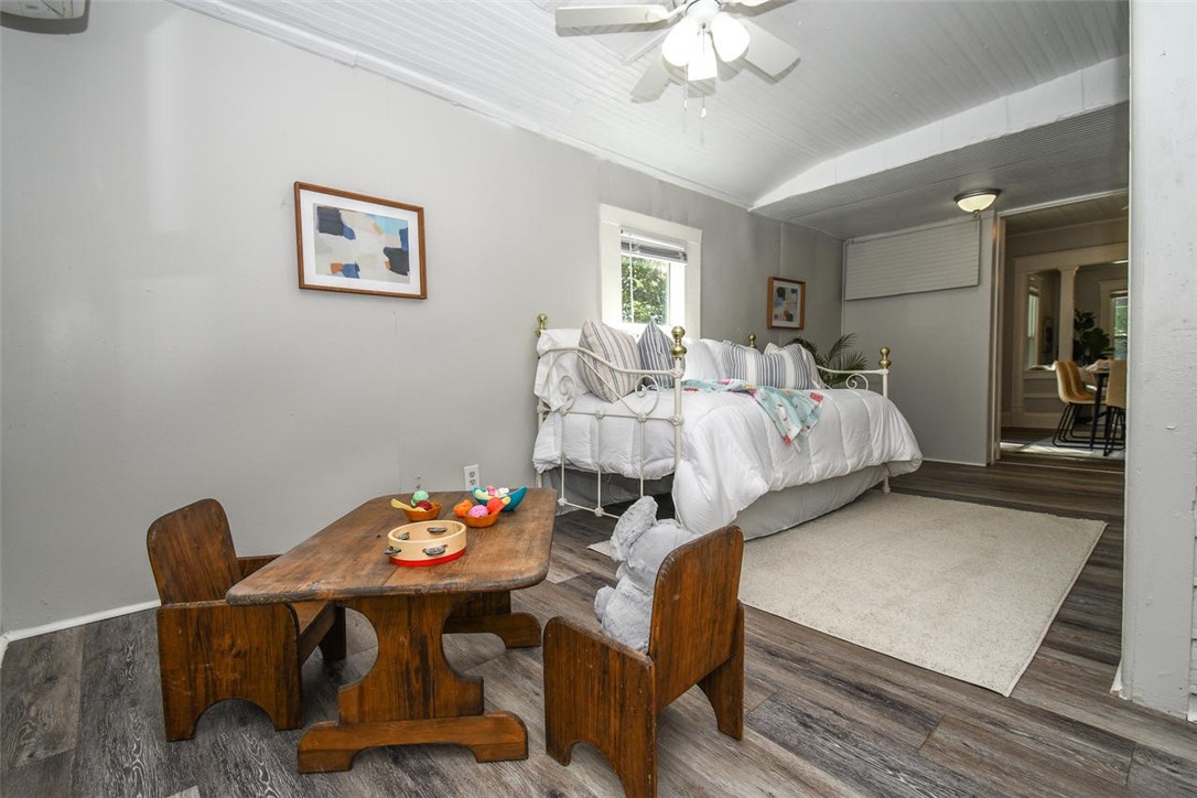 Gentry Orig-Gentry - Residential